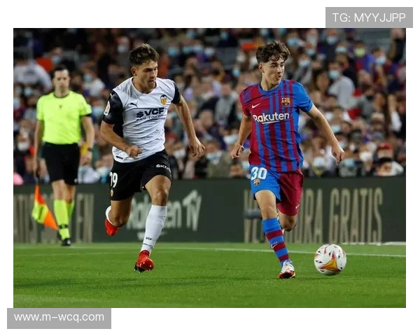 巴萨力克巴伦西亚强势反弹 登顶西甲之路再启航 巴萨力克巴伦西亚强势反弹 登顶西甲之路再启航